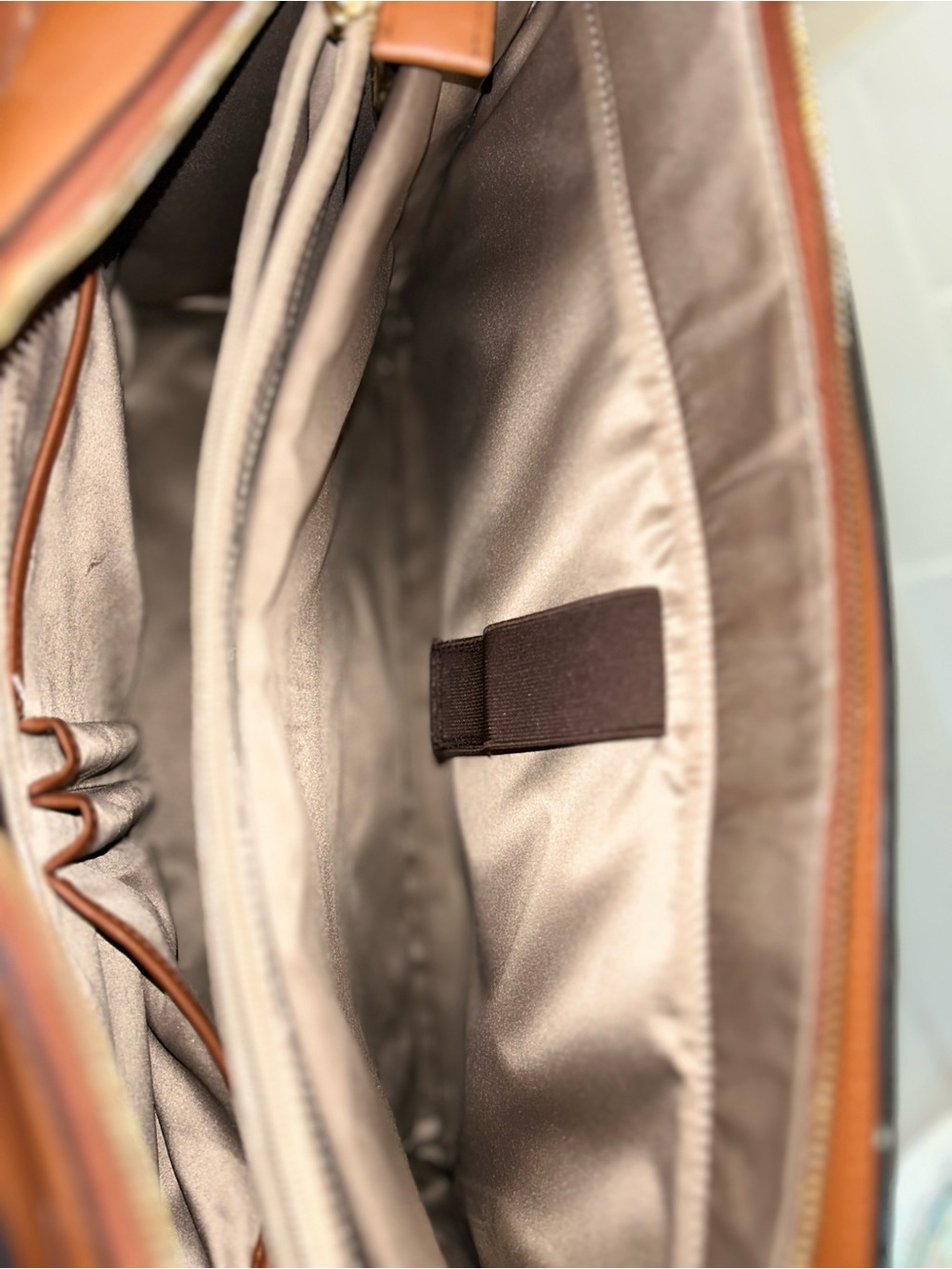 Bostanten Leather Laptop Tote Bag in Navy with Black Handles and Tan Trim/lining - Picture 12 of 15